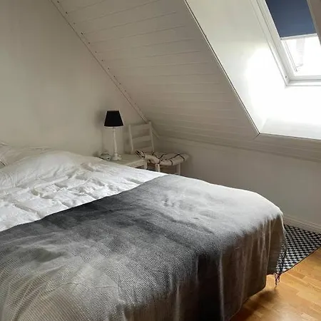 Апартаменты Sentral Og Solrik Lofts Leilighet, Med 2 Soverom